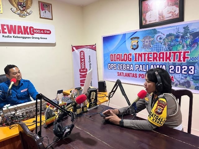 OPS Zebra Pallawa 2023, Kasatlantas Polres Gowa Berikan Himbauan Lewat Radio