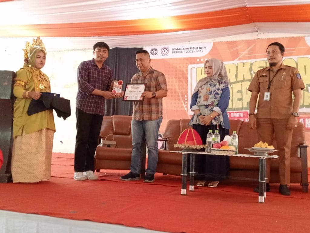 Seminar Workshop Entrepreneur HIMAGARA FIS-H UNM .