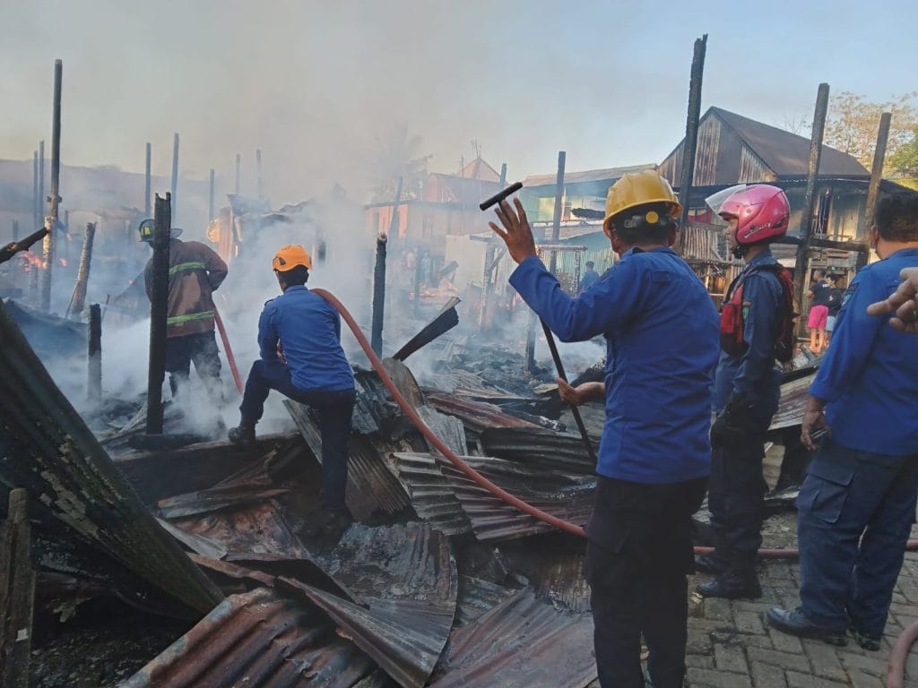 4 Unit Rumah Dinas SD Negeri no 39 Kassi,Kecamatan Turikale Kab.Maros terbakar.