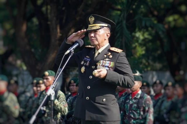 Gelar Ziarah Rombongan di Tiga Titik TMP, Pangdam XIV/Hsn : Kita Ingin Mewarisi Semangat, Moral dan Mental Para Pahlawan.