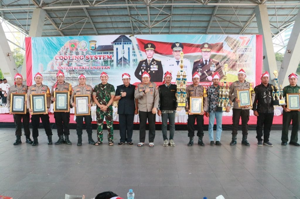 Hadapi Pemilu, Polda Sulsel Gelar Cooling System Sipakatau Mabbulo Sibatang Dengan Tiga Pilar .