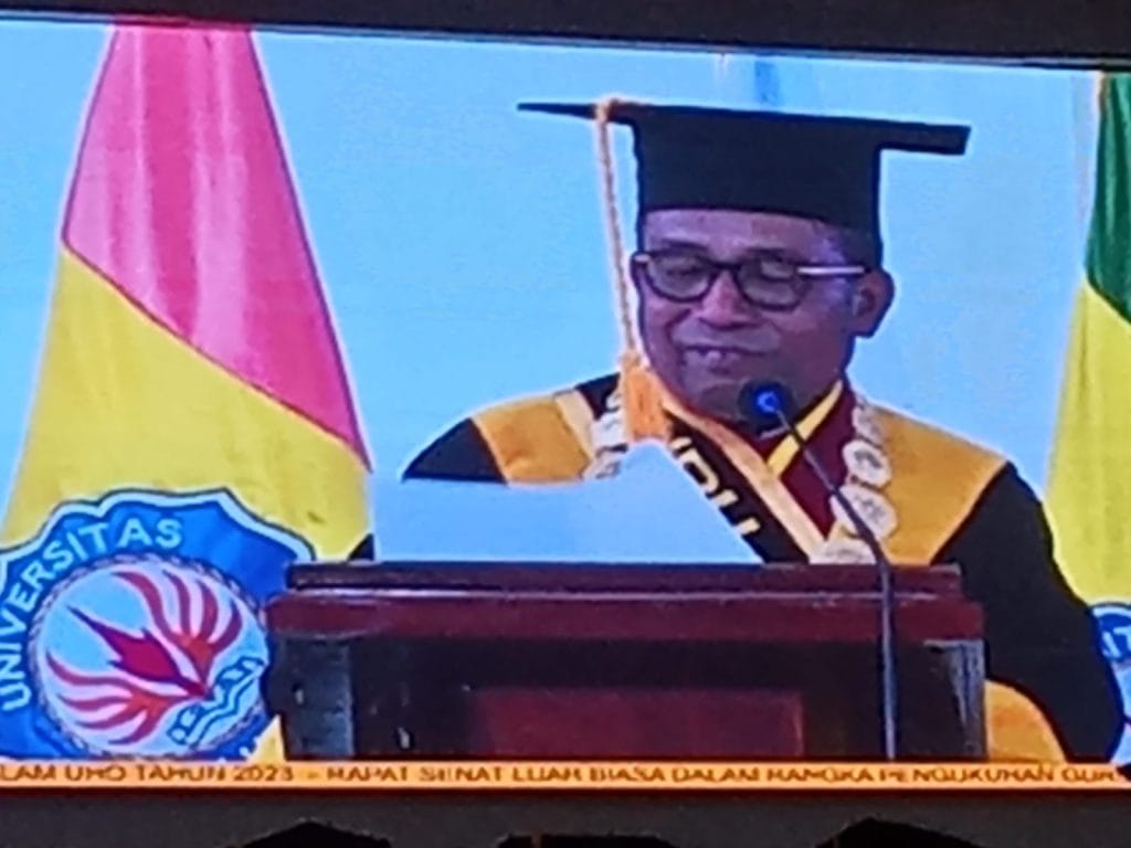 Rektor Universitas Halu Oleo (UHO )Kendari Kembali Kukuhkan 5 Guru Besar dari FMIPA