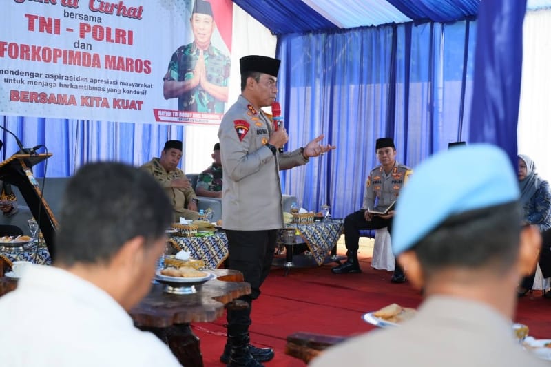 Hadir Di Acara Jumat Curhat Di Maros, Kapolda Sulsel Ajak Masyarakat Tidak Mudah Terprovokasi Isu Menyesatkan
