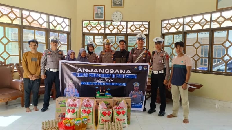 Berbagi Kepada Sesama, Kasat Lantas Polres Sidrap: Lebih Peka Terhadap Kehidupan Social Disekitar Kita