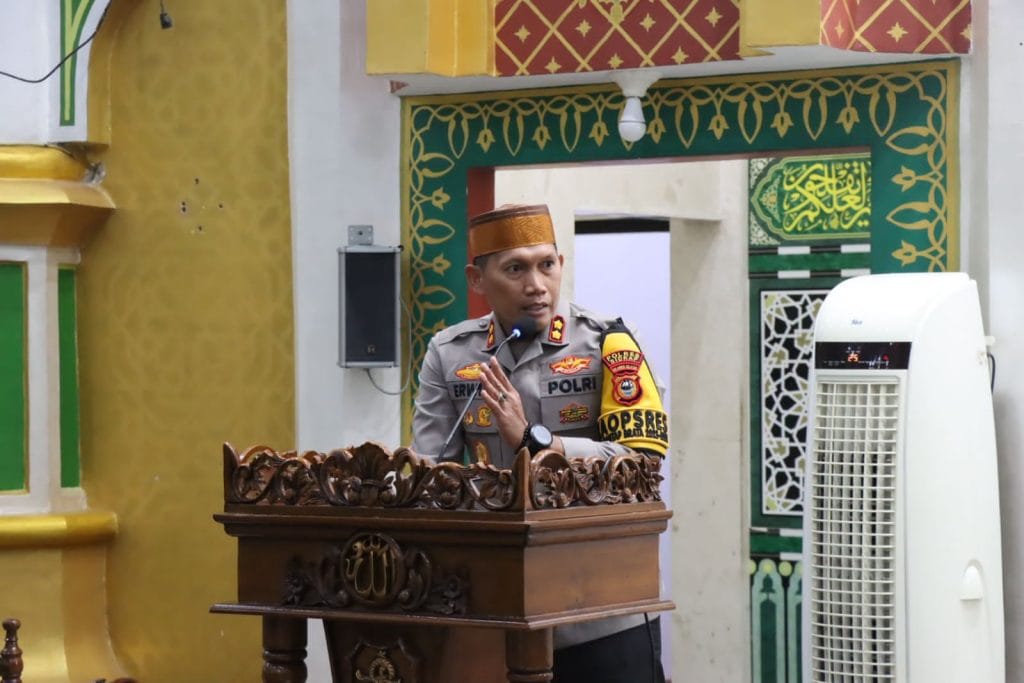 Dihadapan Jamaah Masjid Agung, Kapolres Sidrap Himbauan Jaga Kamtibmas Agar Tetap Aman dan Kondusif