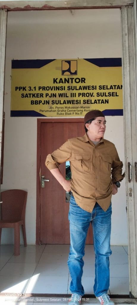 Aktivis Lemkira Indonesia Menyoroti Jalan InPres Percepatan Peningkatan Konektivitas Jalan Daerah Di Kabupaten Maros.