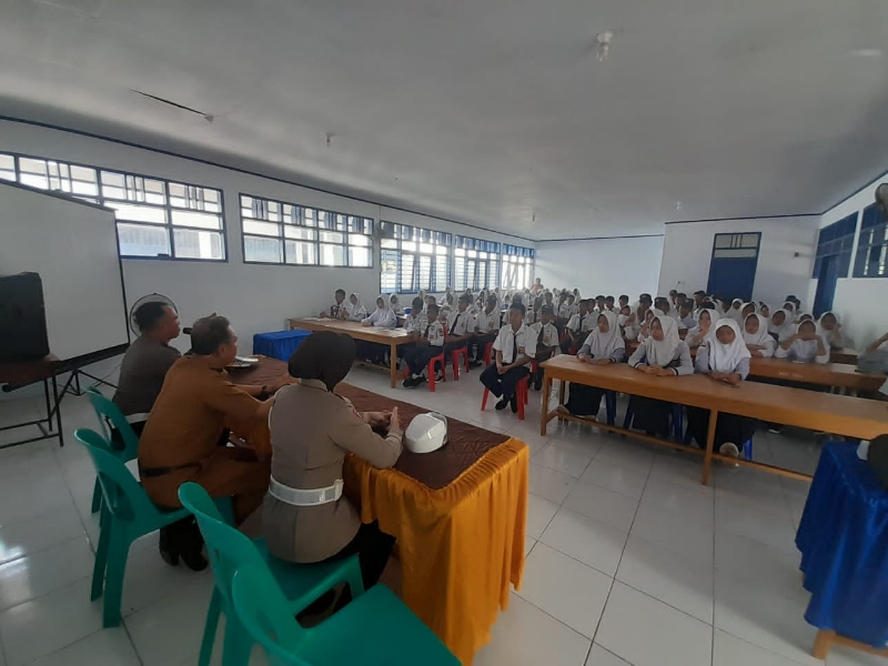 Jadi Narasumber Ops Keselamatan Di Sekolah, Satlantas Polres Bone Sampaikan ini !?!
