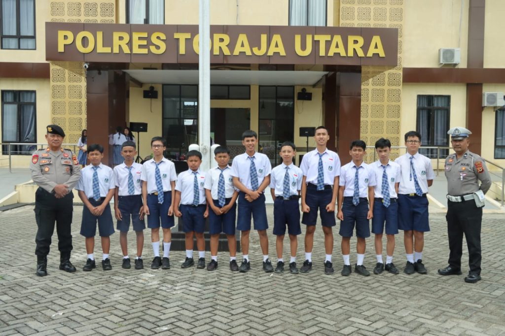 Polres Toraja Utara Terima Kunjungan Edukatif Pelajar SMP Lentera Harapan Toraja