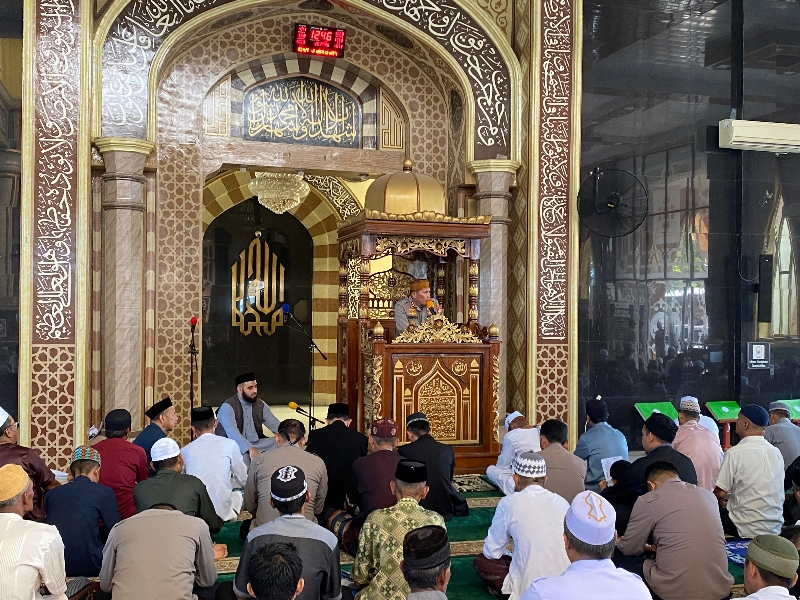 Pesan Kamtibmas Disampaikan Kapolres Sidrap kepada Jamaah Safari Shalat Jumat