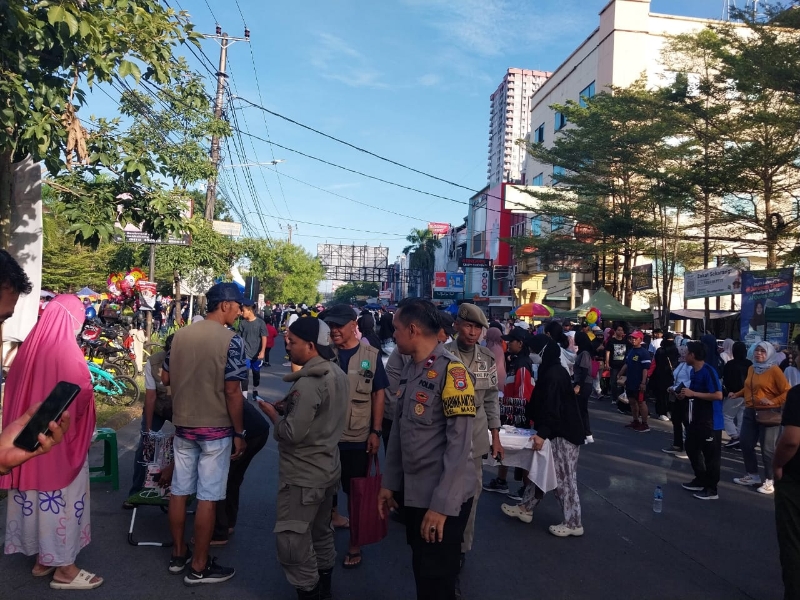 Pengelola CFD Boulevard Tertibkan Pedagang Kaki Lima (PKL)