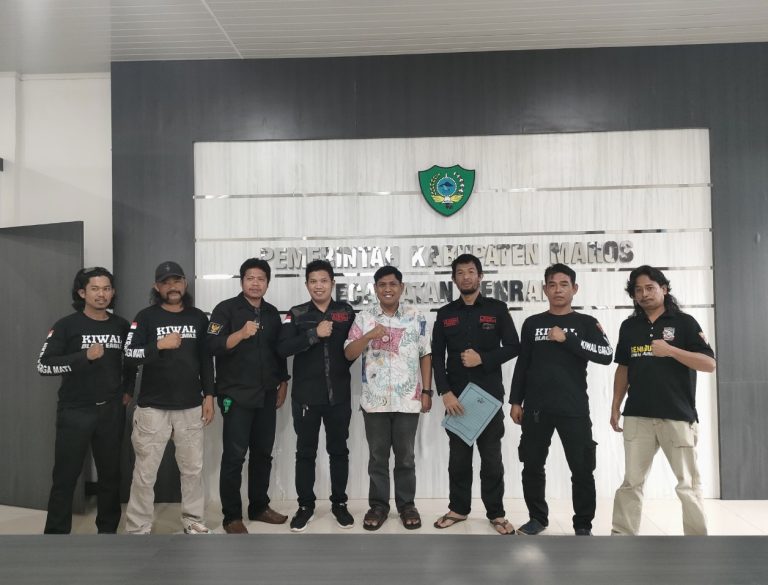 Ormas Kiwal Garuda Hitam PAC.Cenrana Audensi Ke Kantor Camat Cenrana.