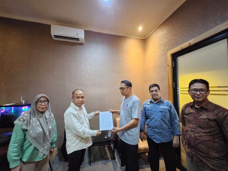 Aklamasi, Aktivis PENA 98 Pimpin Ikatan Alumni Athirah