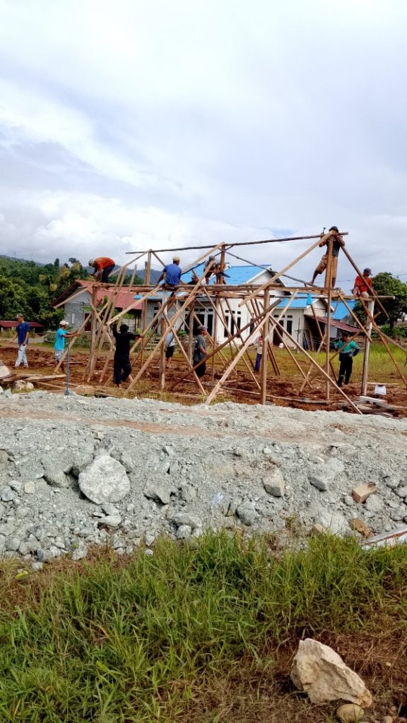 Swadaya, Warga Desa One Puteh Jaya, Kec bungku Timur, Kab Morowali, Sulawesi Tengah, Gotong Royong Bangun Masjid Nurul Falah