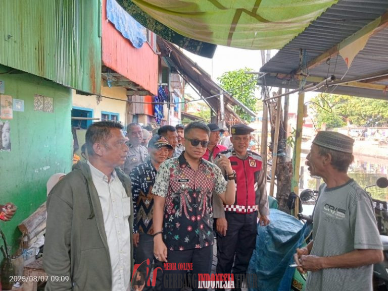Camat Ujung Tanah Lakukan Penertiban Bangunan Paten di Dua Kelurahan Yang Melanggar Aturan kota Makassar