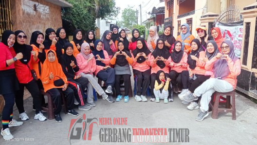 Ketua Pengurus Majelis Taklim Jannatul Firdaus Gelar Senam Sehat Rutin Di Lakukan Dua Kali Sebulan Bersama Anggota Tim.