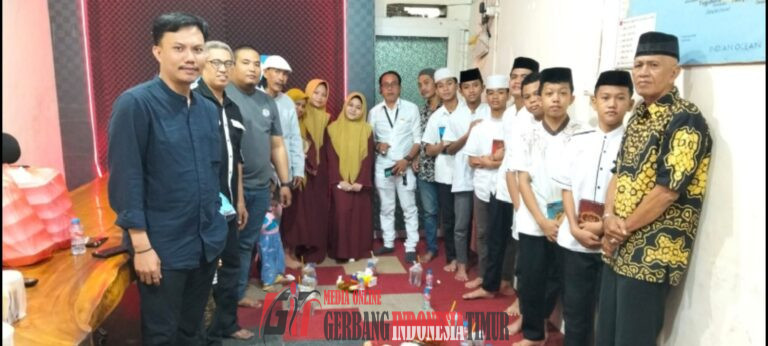 Kantor Media Bersama Memaknai Malam Tahun Baru dengan Doa Bersama Anak Panti Mardiyah Muhammadiyah Makassar
