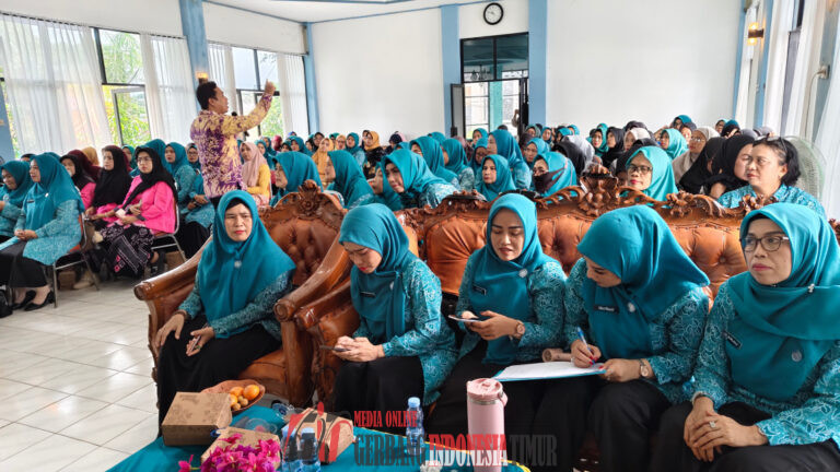 Cegah Risiko Dunia Digital, TP PKK Kotabaru Dorong Penguatan Peran Keluarga Lewat Pembinaan PAAR