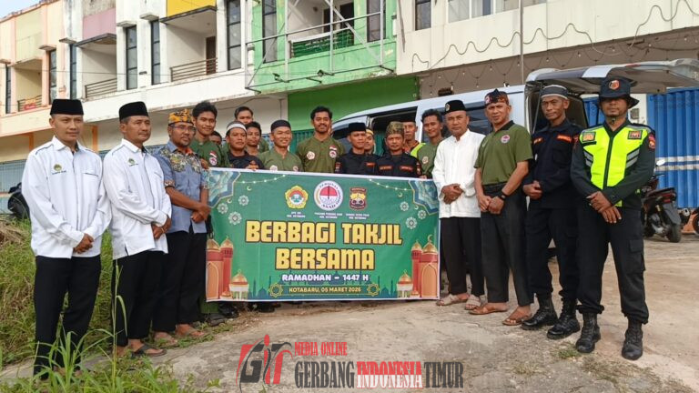 Persinas ASAD Kotabaru Bersama LDII dan Senkom Bagikan 500 Paket Takjil Gratis