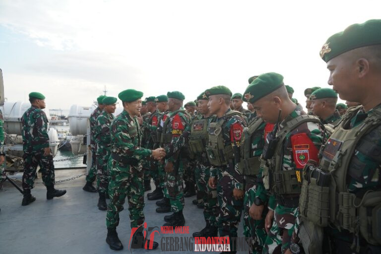 Kasdam XIV/Hsn Lepas Prajurit Petarung Hasanuddin, Satgas Yonif 726/TML Siap Ditempa Menuju Misi Perbatasan RI–PNG