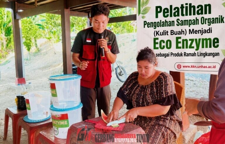 Pelatihan Pengolahan Sampah Organik (Kulit Buah) Menjadi Eco Enzyme sebagai Produk Ramah Lingkungan