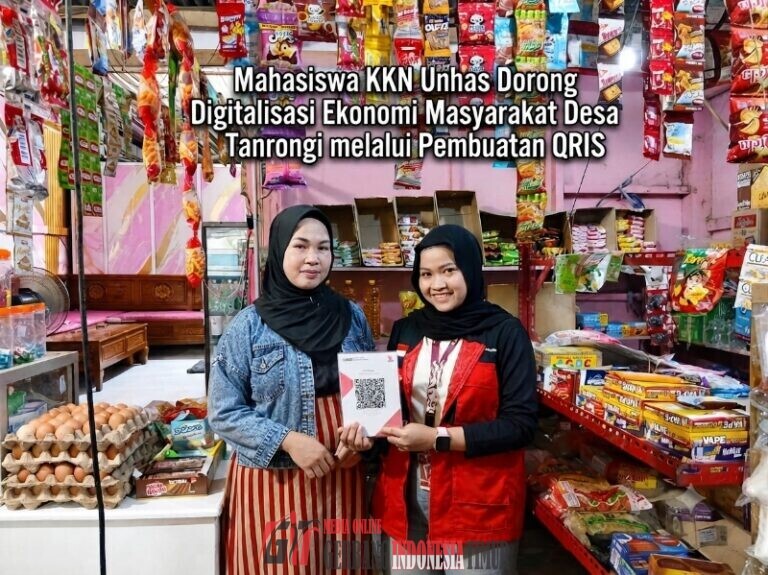 Mahasiswa KKN Unhas Dorong Digitalisasi Ekonomi Masyarakat Desa Tanrongi melalui Pembuatan QRIS