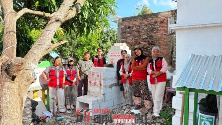 Pembuatan Tempat Pembakaran Sampah (ROCKET STOVE) Program Kerja Kelompok KKN-T Pertanian Dan Teknologi Tepat Guna Posko Lonrong 1