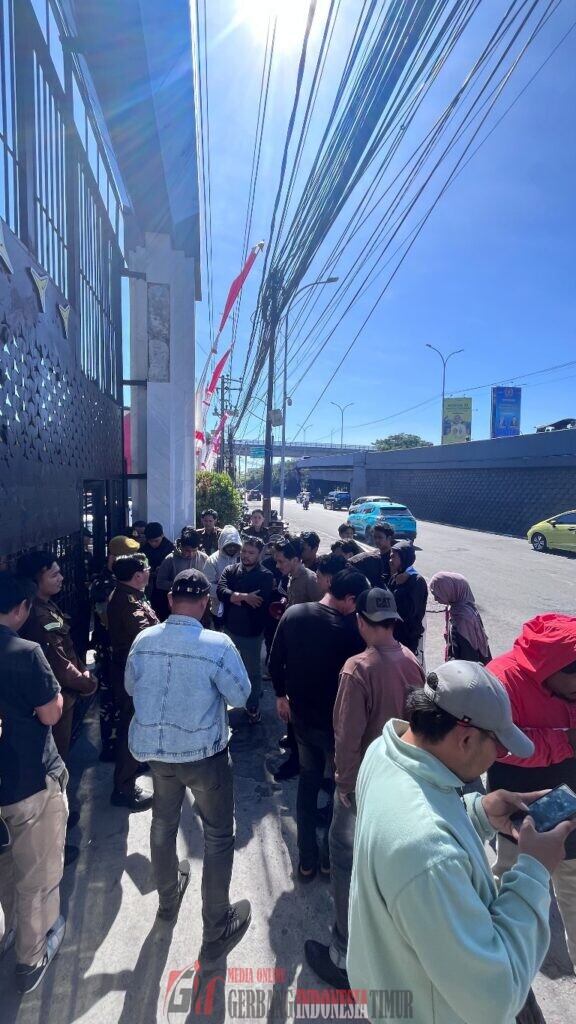 Demo di Kejati Sulsel, KPJ Desak Dugaan Gratifikasi Kasus Sabbang-Tallang Diusut
