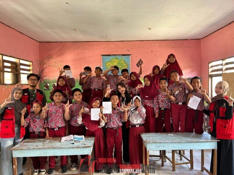 Tingkatkan Literasi Kritis Sejak Dini, Mahasiswa KKN Unhas Hadirkan Program “Cerdas Mengulas Buku” di SDN 14 Inpres Cikoang dan SDN 181 Inpres Pattopakang
