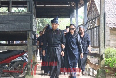 Kapolres Bulukumba Temui Ketua Adat Ammatoa, Perkuat Silaturahmi dengan Tokoh Adat.