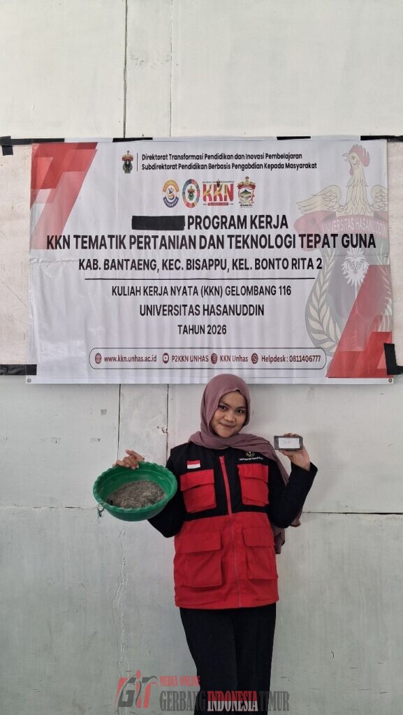 Mahasiswa KKN Olah Limbah Sekam Padi Menjadi Batu Bata Ringan melalui Teknologi Tepat Guna