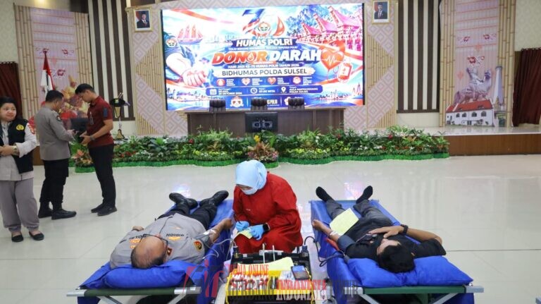 Bid Humas Polda Sulsel Gelar Donor Darah Bersama Media dan Masyarakat, Peringati Hari Jadi Humas Polri ke-75