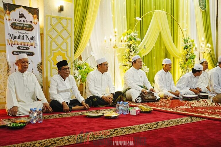 Maulid Nabi di Masjid Jami Baitul Abrar, Wabup Kotabaru Tekankan Pentingnya Meneladani Rasulullah